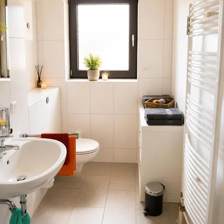 - Rotter - 60 Qm - 1 Bis 3 Personen * Troisdorf